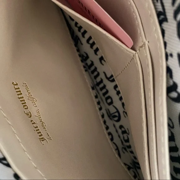Juicy Couture Wristlet - Picture 5 of 9